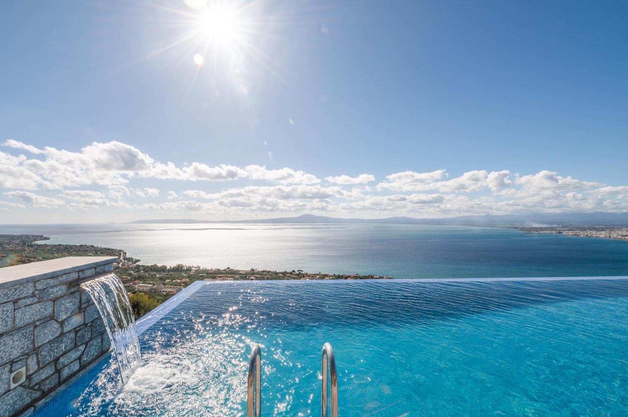 Petra Thea Apartment Kalamata Bagian luar foto