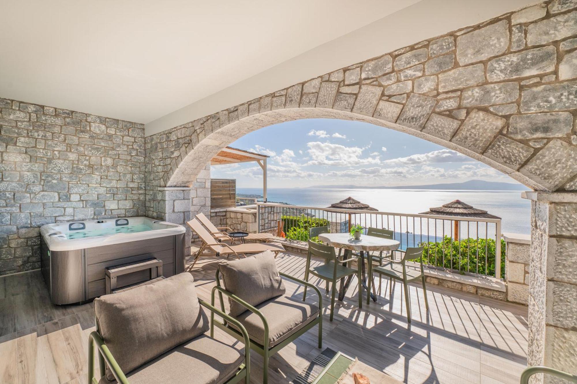 Petra Thea Apartment Kalamata Bagian luar foto