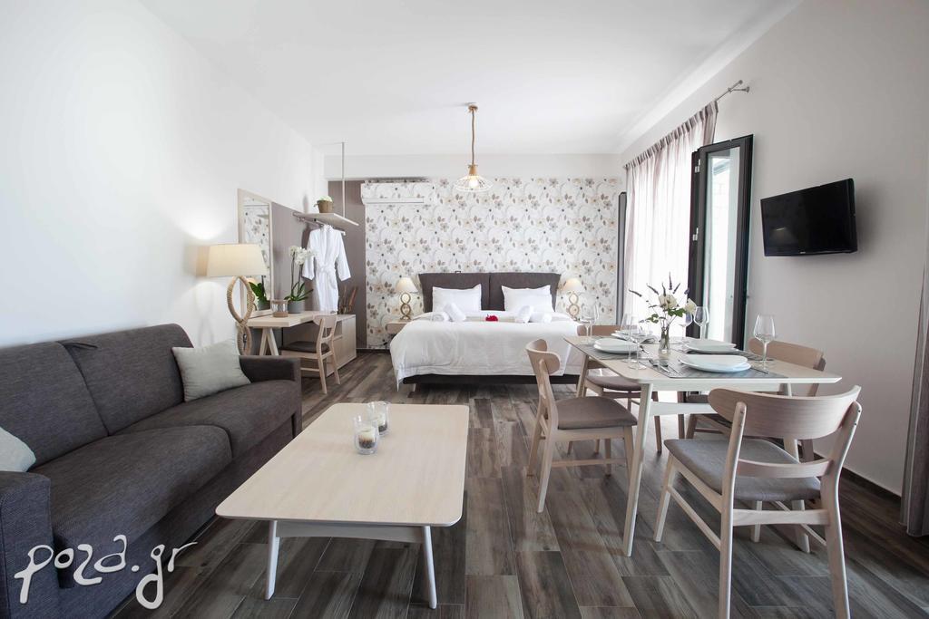 Petra Thea Apartment Kalamata Bagian luar foto