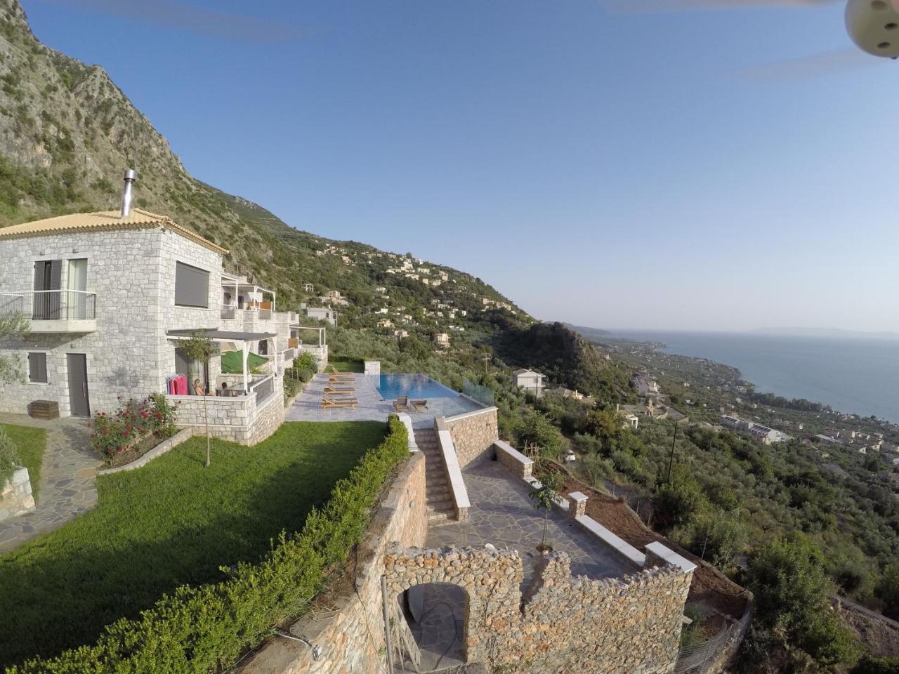 Petra Thea Apartment Kalamata Bagian luar foto